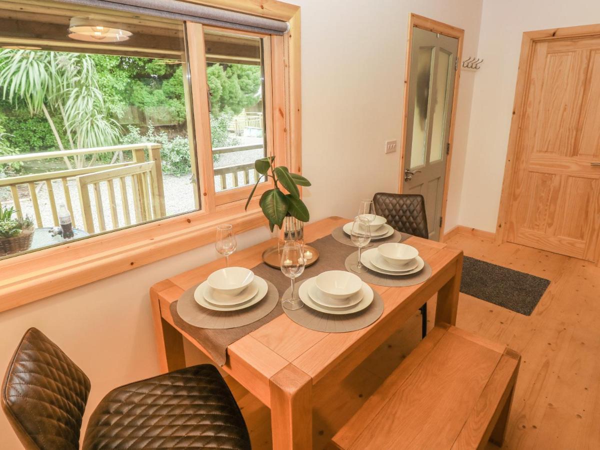 Willow Lodge Tenby Exterior foto